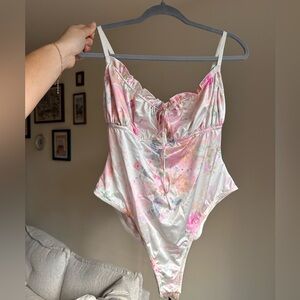 Anthropologie Pink and White Floral Chemise